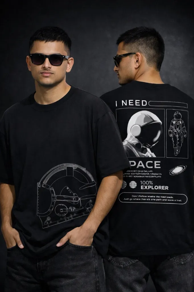 ASTRONAUT GRAPHIC PRINTED OVERSIZED T-SHIRT